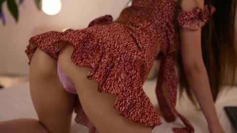 Snapshot of dovia chatting on October 9, 2025, 6:33 am . . online show from October 9, 2025, 6:33 am