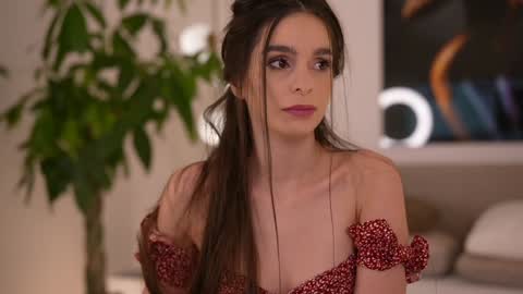 Snapshot of dovia chatting on October 26, 2025, 7:03 am . . online show from October 26, 2025, 7:03 am