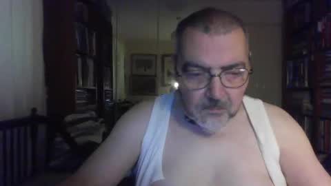 Snapshot of doxoebloke68 chatting on October 20, 2025, 12:05 pm doxoebloke68 online show from October 20, 2025, 12:05 pm