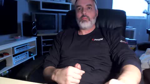 dr_dave20 online show from January 29, 2025, 7:00 pm