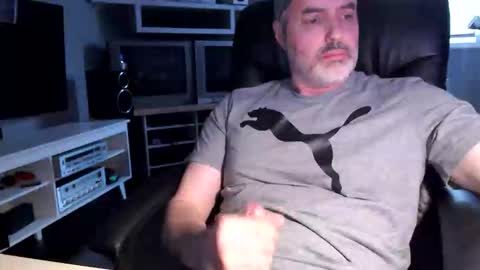 dr_dave20 online show from February 14, 2026, 7:43 pm