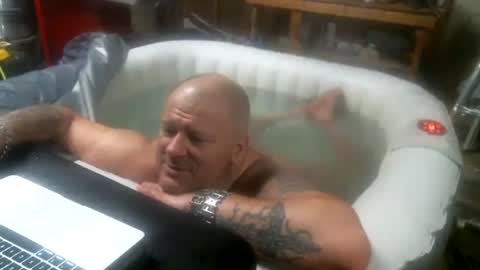 ich wei es nicht online show from January 2, 2025, 11:52 am