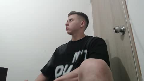 draco_boy2000 online show from October 27, 2025, 10:25 pm