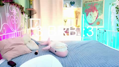 Snapshot of draculaura_ chatting on January 5, 2025, 12:09 am Draculaura online show from January 5, 2025, 12:09 am