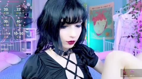 Snapshot of draculaura_ chatting on February 1, 2025, 12:18 am Draculaura online show from February 1, 2025, 12:18 am