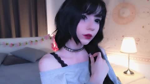 Snapshot of draculaura_ chatting on February 16, 2025, 8:55 pm Draculaura online show from February 16, 2025, 8:55 pm