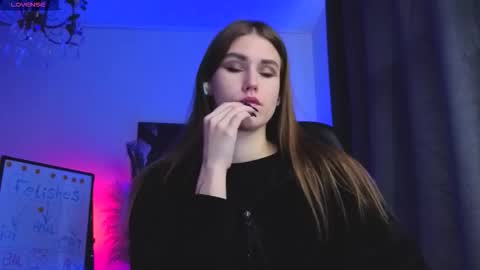 Snapshot of dragon_ink chatting on March 1, 2026, 5:20 am Lisbeth Salander online show from March 1, 2026, 5:20 am