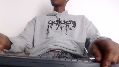 Snapshot of drake_brown_23 chatting on September 30, 2025, 4:06 am Drake 23 online show from September 30, 2025, 4:06 am