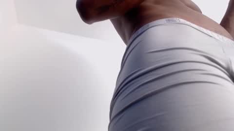 Snapshot of drake_brown_23 chatting on October 30, 2025, 1:45 pm Drake 23 online show from October 30, 2025, 1:45 pm