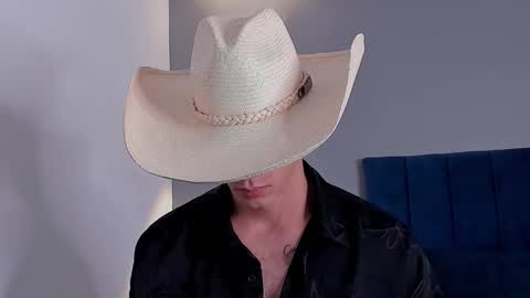 drake_carter1 online show from October 17, 2025, 1:42 am