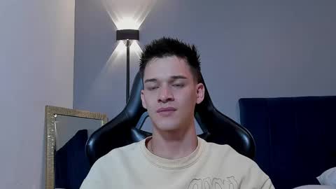 drake_carter1 online show from May 8, 2026, 3:12 am