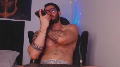 Snapshot of drake_cole11 chatting on December 18, 2024, 3:33 pm drake_cole11 online show from December 18, 2024, 3:33 pm