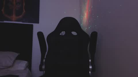 Snapshot of drake_cole11 chatting on December 23, 2024, 2:50 pm drake_cole11 online show from December 23, 2024, 2:50 pm