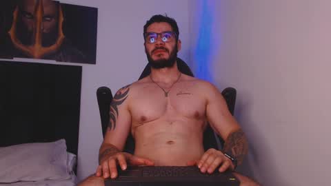 Snapshot of drake_cole11 chatting on December 25, 2024, 3:38 pm drake_cole11 online show from December 25, 2024, 3:38 pm