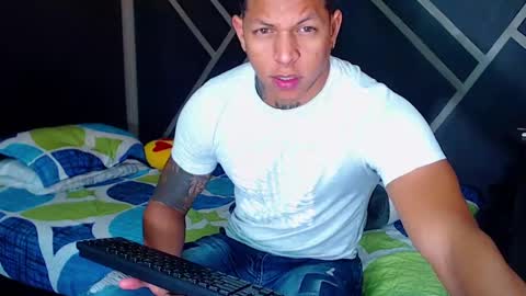 Snapshot of drake_jhonson08 chatting on December 12, 2024, 5:26 pm Drake online show from December 12, 2024, 5:26 pm