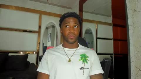 Snapshot of drake_nassir4 chatting on March 2, 2025, 3:16 pm ---Drake--- online show from March 2, 2025, 3:16 pm
