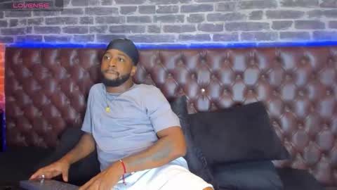 ---Drake--- online show from November 29, 2025, 5:05 pm