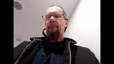 drakefimon online show from December 5, 2025, 7:43 pm