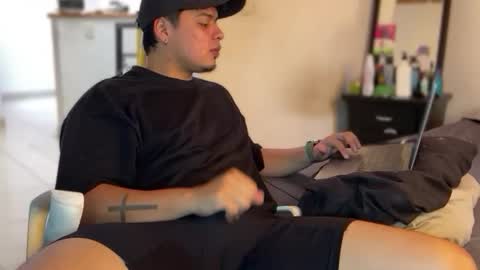 Snapshot of drakenn_ chatting on March 20, 2026, 3:06 pm drakeeee online show from March 20, 2026, 3:06 pm