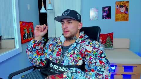 Snapshot of drako_lamar chatting on December 30, 2024, 3:24 pm Drako online show from December 30, 2024, 3:24 pm