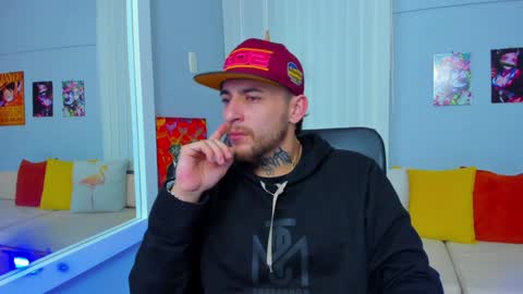 Snapshot of drako_lamar chatting on January 14, 2025, 1:06 pm Drako online show from January 14, 2025, 1:06 pm