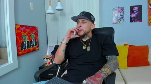 Snapshot of drako_lamar chatting on January 16, 2025, 3:24 pm Drako online show from January 16, 2025, 3:24 pm