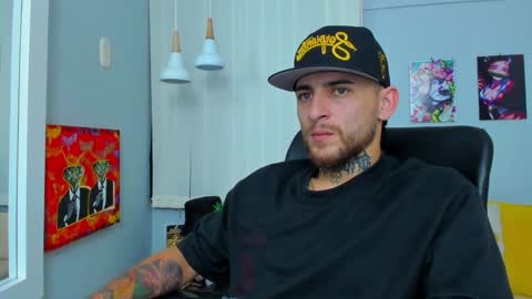 Snapshot of drako_lamar chatting on January 23, 2025, 3:32 pm Drako online show from January 23, 2025, 3:32 pm