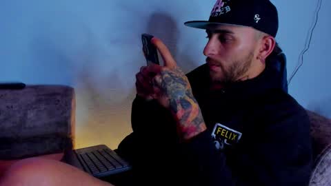 Snapshot of drako_lamar chatting on October 4, 2025, 12:08 am Drako online show from October 4, 2025, 12:08 am