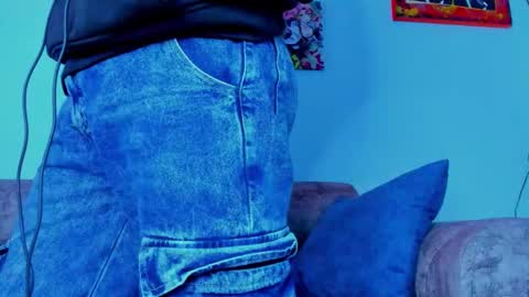 Snapshot of drako_lamar chatting on October 17, 2025, 2:15 am Drako online show from October 17, 2025, 2:15 am