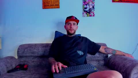 Snapshot of drako_lamar chatting on October 28, 2025, 1:03 pm Drako online show from October 28, 2025, 1:03 pm