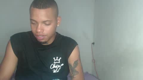 Snapshot of drako_monstercock chatting on December 16, 2024, 8:05 pm drako_monstercock online show from December 16, 2024, 8:05 pm