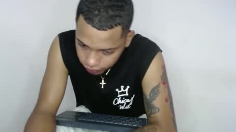 Snapshot of drako_monstercock chatting on February 18, 2025, 4:26 pm drako_monstercock online show from February 18, 2025, 4:26 pm