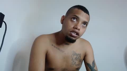 Snapshot of drako_monstercock chatting on March 27, 2026, 9:25 pm drako_monstercock online show from March 27, 2026, 9:25 pm