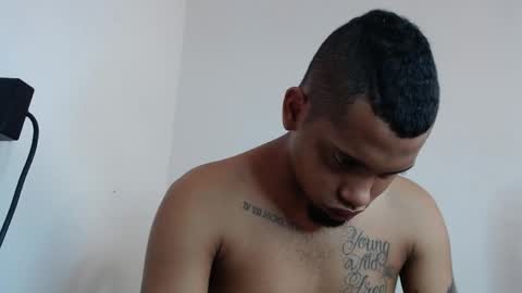 Snapshot of drako_monstercock chatting on March 31, 2026, 7:36 pm drako_monstercock online show from March 31, 2026, 7:36 pm