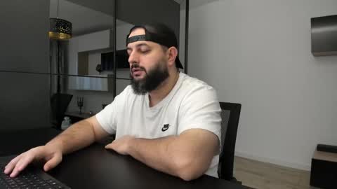 Snapshot of dravenpeak chatting on November 2, 2025, 5:10 am DravenPeak online show from November 2, 2025, 5:10 am