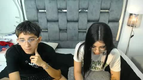 -- nicolle and jhon -- online show from January 29, 2025, 5:09 am