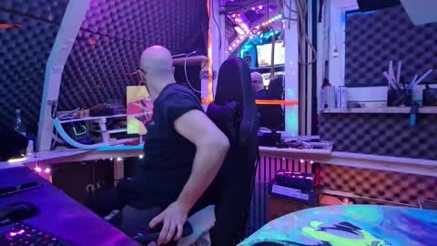 Snapshot of drawingcock chatting on December 17, 2025, 2:56 pm drawingcock online show from December 17, 2025, 2:56 pm