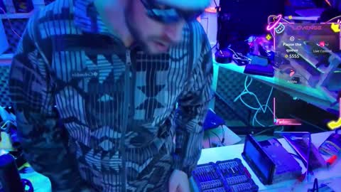 Snapshot of drawingcock chatting on December 23, 2025, 4:10 am drawingcock online show from December 23, 2025, 4:10 am