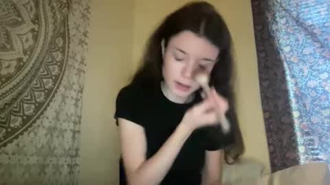 ur dream girl online show from April 23, 2026, 6:10 pm