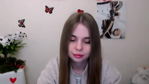 Mari online show from May 4, 2026, 5:25 am