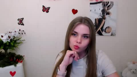 Mari online show from May 6, 2026, 9:47 am