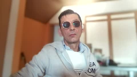 Snapshot of dreambob chatting on February 15, 2026, 9:19 am Dreambob online show from February 15, 2026, 9:19 am