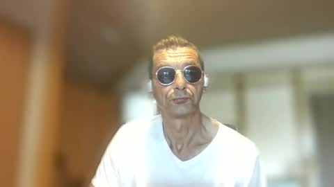 Snapshot of dreambob chatting on June 5, 2026, 8:42 am Dreambob online show from June 5, 2026, 8:42 am