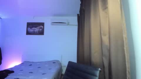 Snapshot of dreamboy240 chatting on February 15, 2026, 5:20 pm Johnny online show from February 15, 2026, 5:20 pm