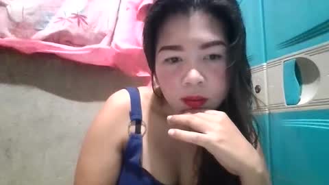 Snapshot of dreamer_17 chatting on October 7, 2025, 4:09 am Maui online show from October 7, 2025, 4:09 am