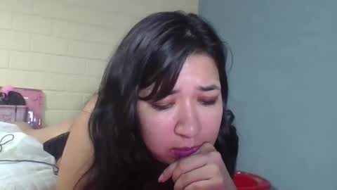 Snapshot of dreamfermini chatting on March 16, 2026, 5:44 am Molly online show from March 16, 2026, 5:44 am