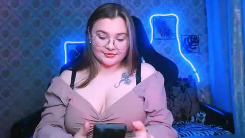 dreamforyoue2 online show from June 25, 2026, 7:18 pm