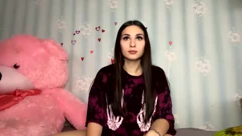 Karina online show from February 5, 2025, 1:22 pm
