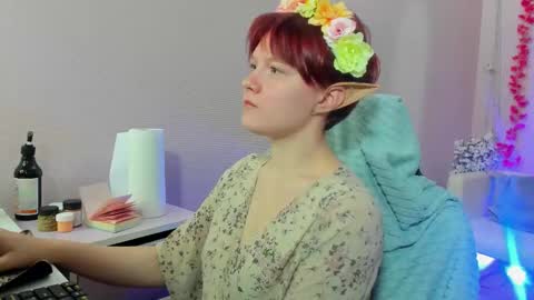 Snapshot of dreammyluna chatting on October 8, 2025, 8:39 pm Luna online show from October 8, 2025, 8:39 pm