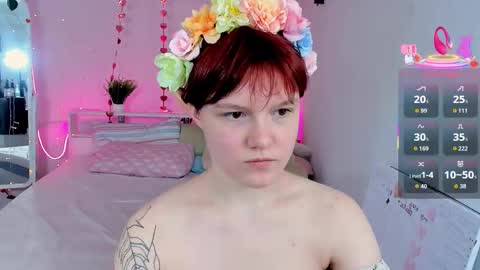 Snapshot of dreammyluna chatting on October 9, 2025, 9:13 pm Luna online show from October 9, 2025, 9:13 pm